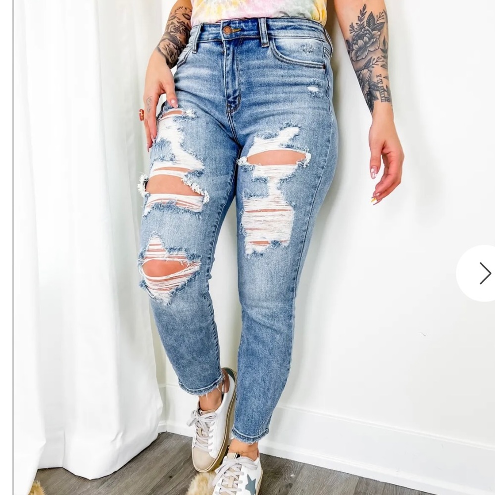Judy Blue Mommin’ Ain’t Easy Jeans